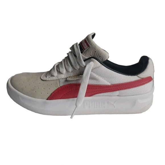 Puma shoes - Picture 3 of 10